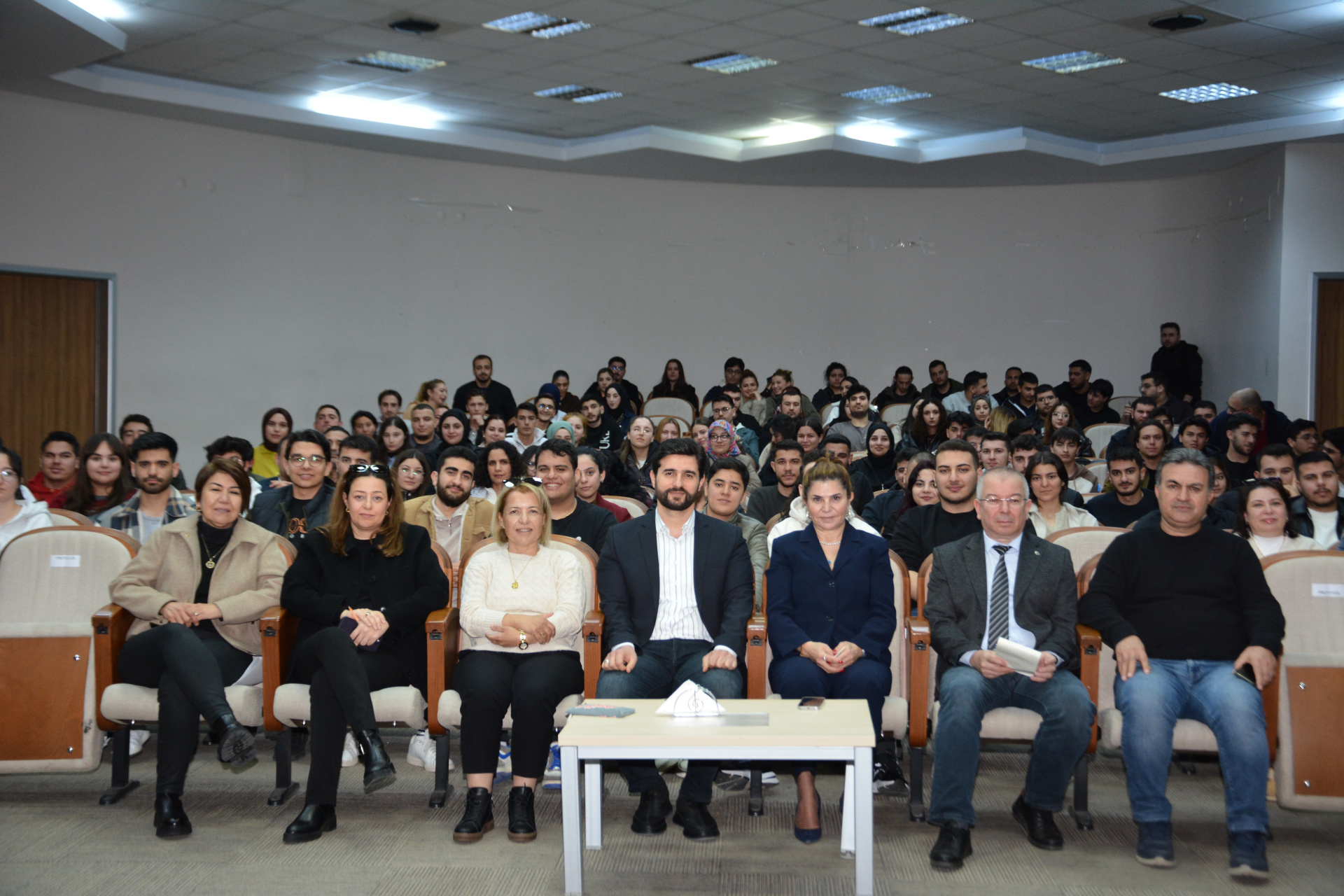 Dekan - Öğrenci Buluşması Etkinliği Gerçekleştirildi