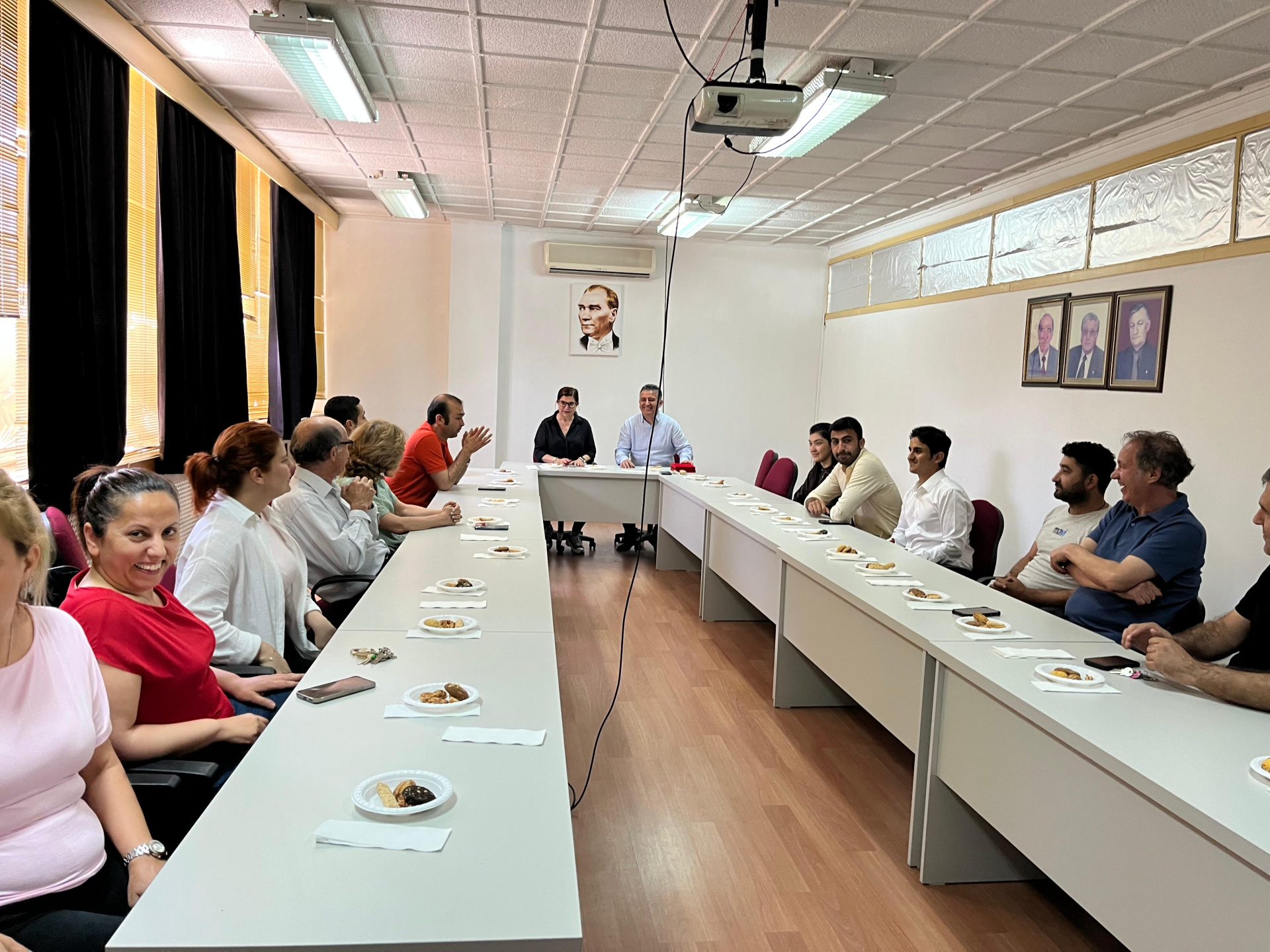 Fakültemizden Büyük Başarı: Dr. Mehmet Alper Gökçe’ye BİSAB Tez Ödülü